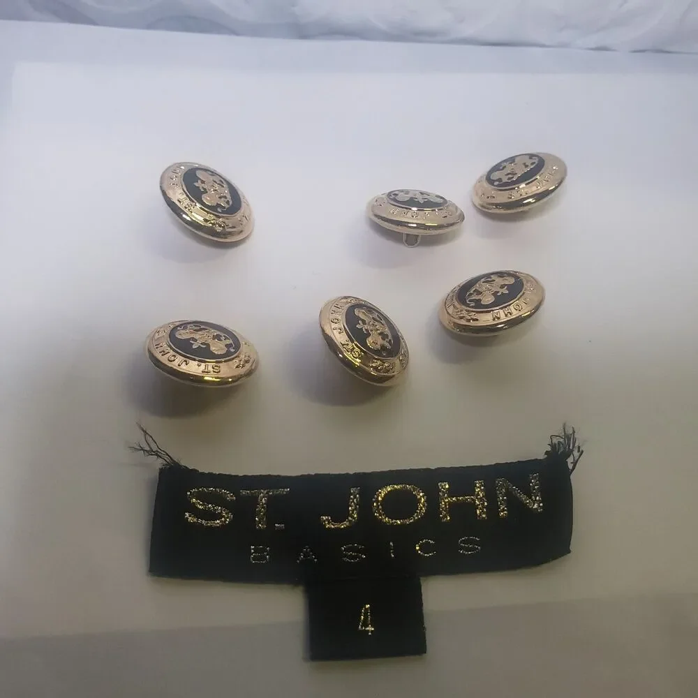 Vintage St. John 6 Gold-tone black enamel shank button Heraldic lion crest .75